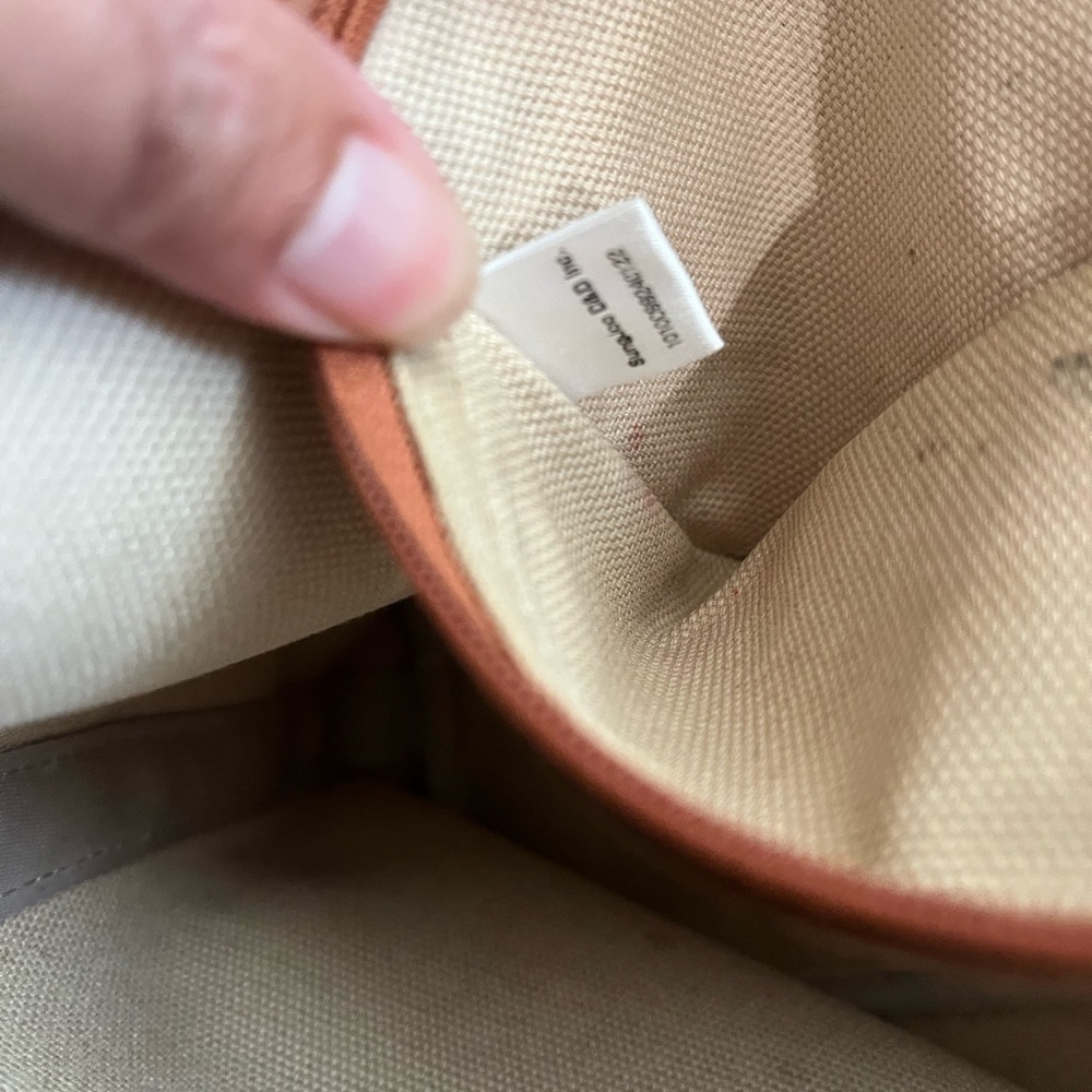 MCM COGNAC VISETOS SMALL ZIPPERED TOTE - Picture 13 of 15